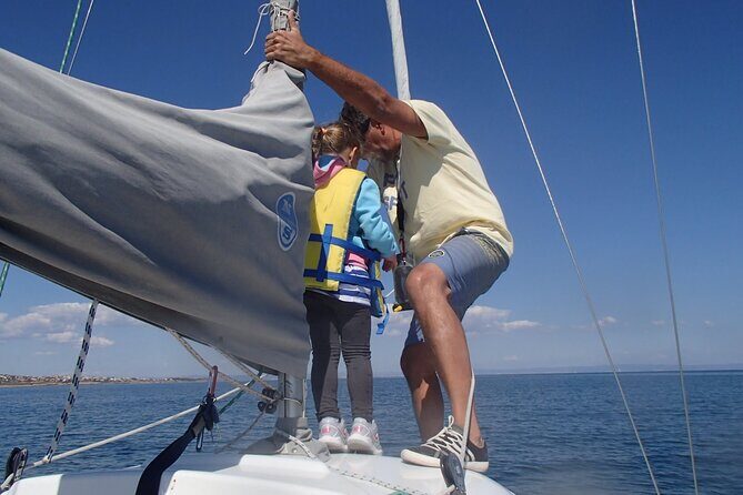 4 Hour Introduction to Sailing Experience near Sozopol - English or Bulgarian coaching: choose what helps you relax