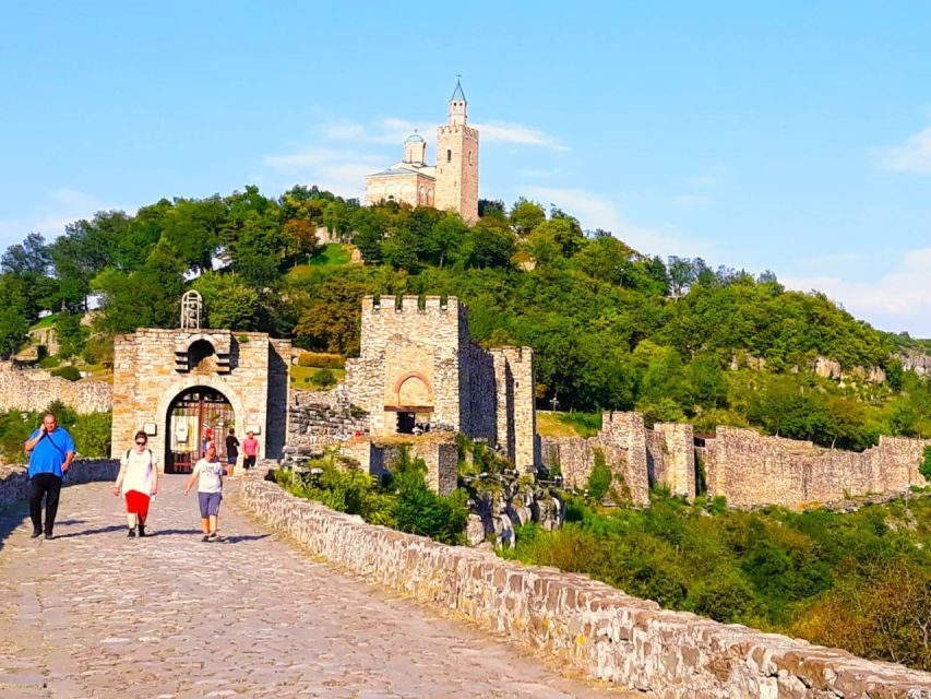 From Bucharest: Day Trip to Medieval Marvels of Bulgaria - Crossing the Danube: Getting to Medieval Bulgaria from Bucharest
