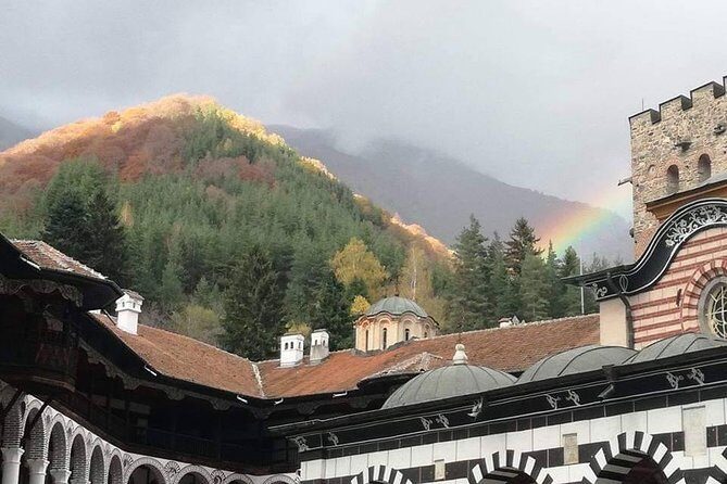 From Sofia: Rila Monastery and Melnik Small Group Tour - The road to Melnik: your photo moment starts early