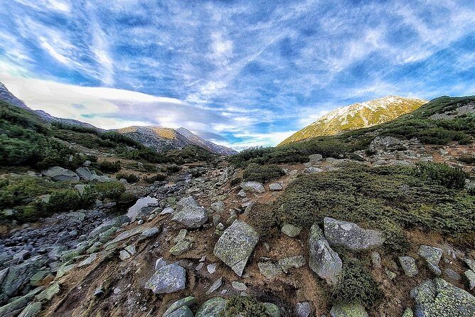 Hiking in Pirin- the UNESCO World Heritage Natural Park with a visit of Bansko - The Banderishka Lakes hike from Vihren hut: time, altitude, and reality checks