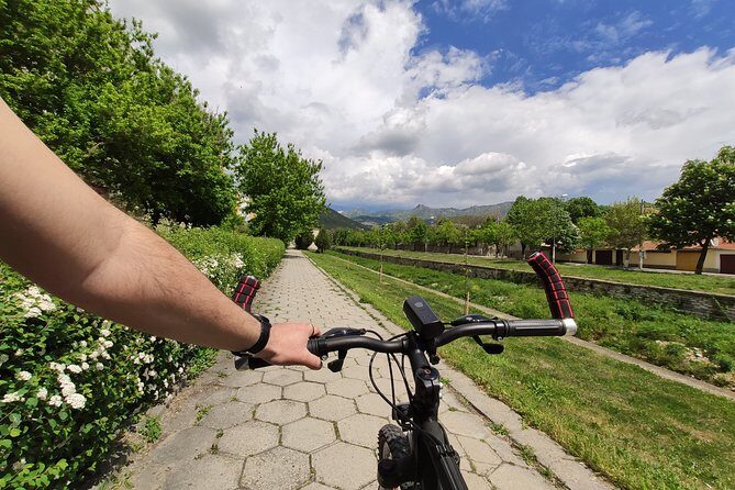 Private Sofia City Tour by Bike - Meeting at St. Alexander Nevsky: your orientation point