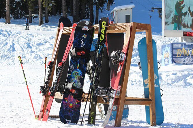 Ski and snowboard equipment in Bansko,Bulgaria - Check in at the shop: what fast rental feels like in real life