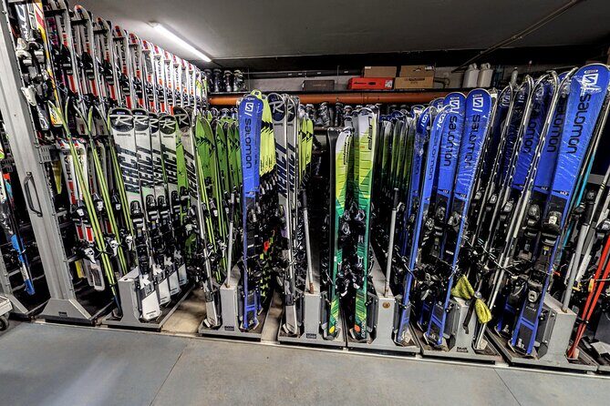 Ski and Snowboard equipment rental in Bansko - The Day’s Flow: Fit, Ride, Return (If You Bought Storage)