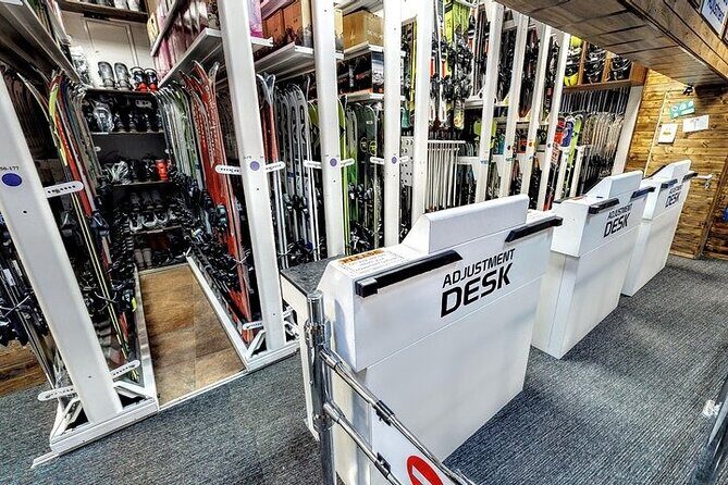 Ski and Snowboard equipment rental in Bansko - Massive Ski and Snowboard Choice: Matching Gear to Your Ability