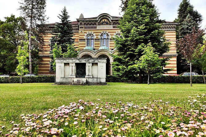 The Most Affordable Private Sofia Walking Tour - Banya Bashi Mosque: Ottoman presence in a walkable moment