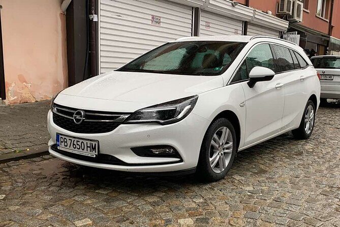 Transfer Plovdiv to Sofia airport/city with a car 3+1 - Plovdiv Drop-Off: Hotel, Address, or Station