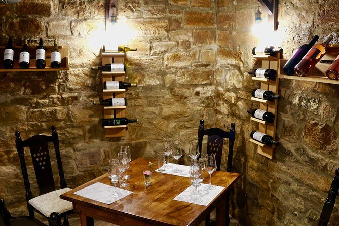 Wine Experience & Tasting Hub - The 88-Aroma Set: Turning Smell Into a Skill